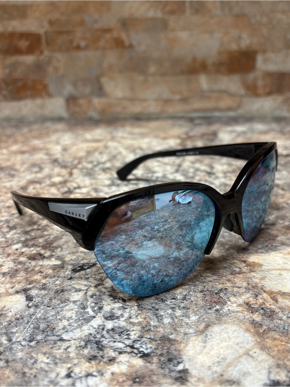 Oakley Trailing Point Black Prizm Sapphire Polarized Sunglasses OO9447-0665